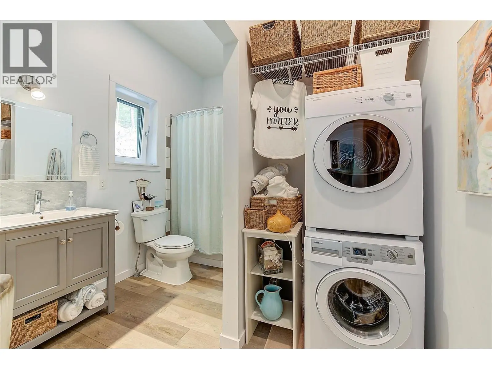 6131 Seymoure Lane. Peachland, British Columbia
