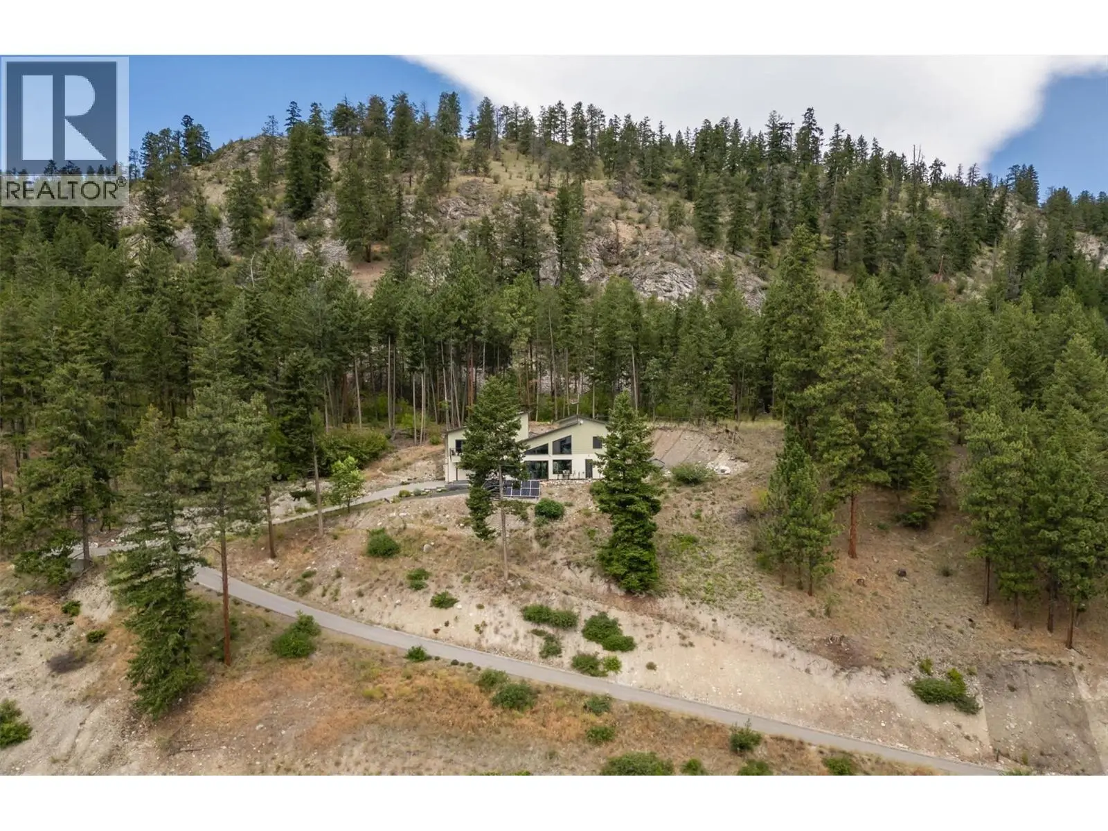 6131 Seymoure Lane. Peachland, British Columbia