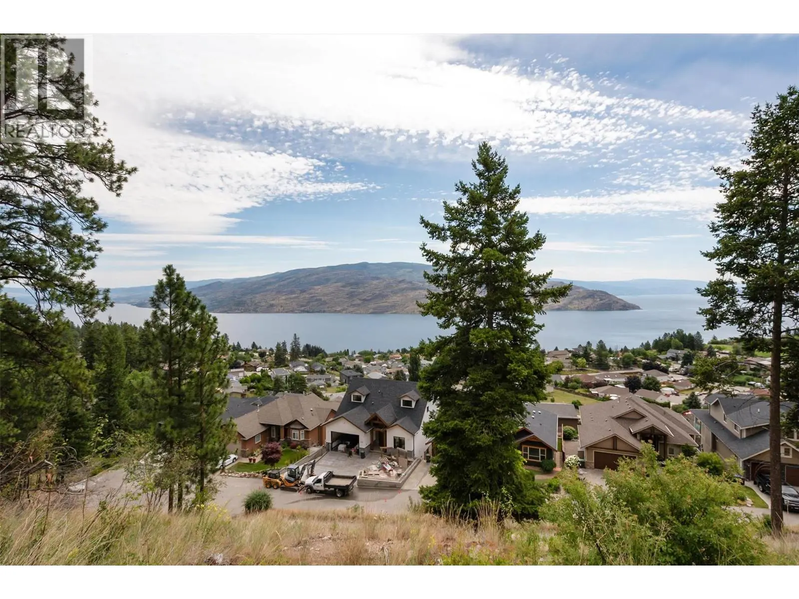 6131 Seymoure Lane. Peachland, British Columbia