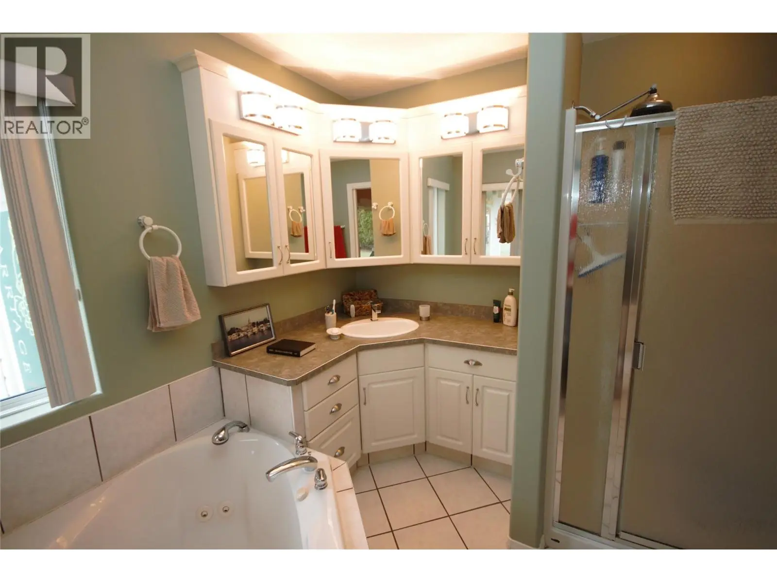 5226 Haynes Road. Oliver, British Columbia