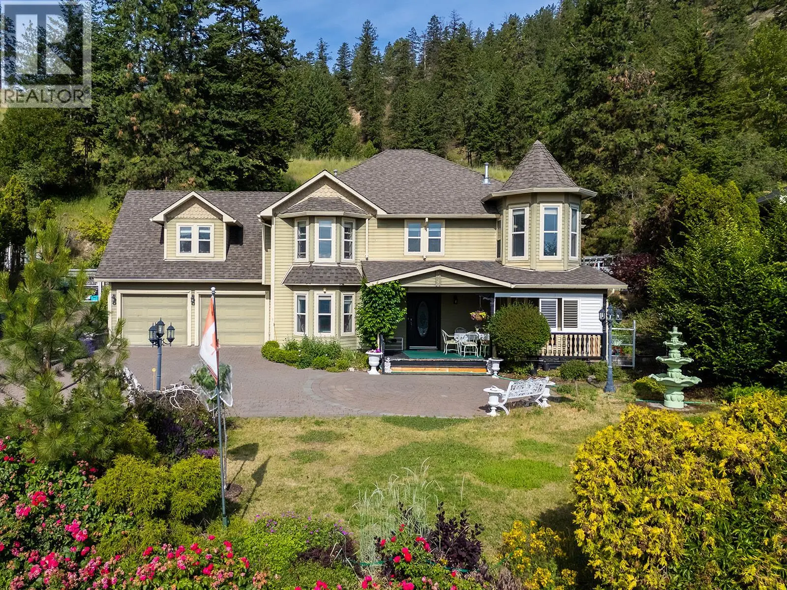 1282 Lakeview Cove Place. West Kelowna, British Columbia