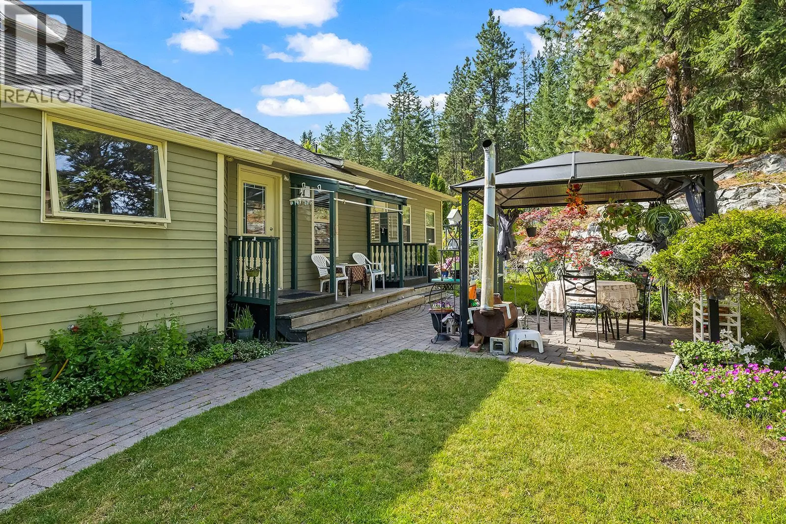 1282 Lakeview Cove Place. West Kelowna, British Columbia