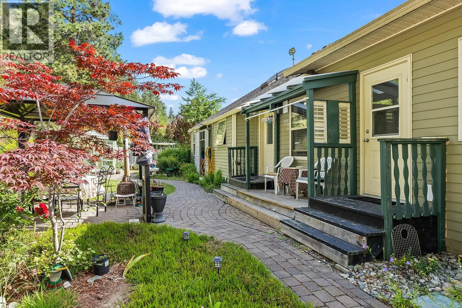 1282 Lakeview Cove Place. West Kelowna, British Columbia