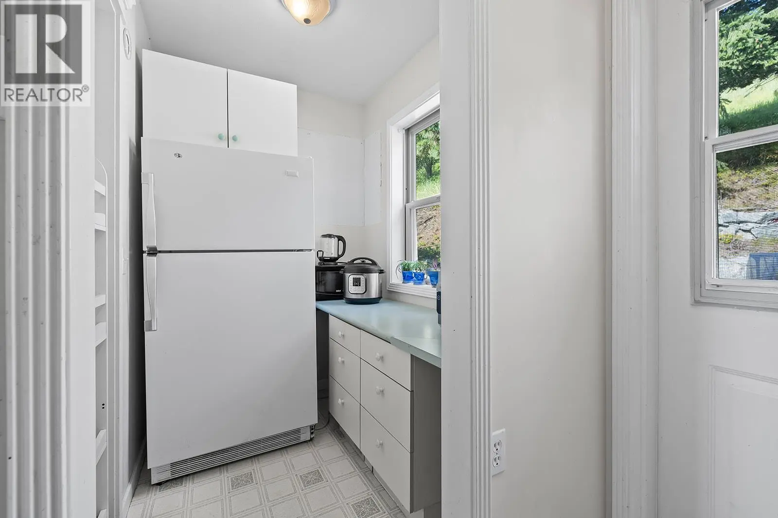 1282 Lakeview Cove Place. West Kelowna, British Columbia