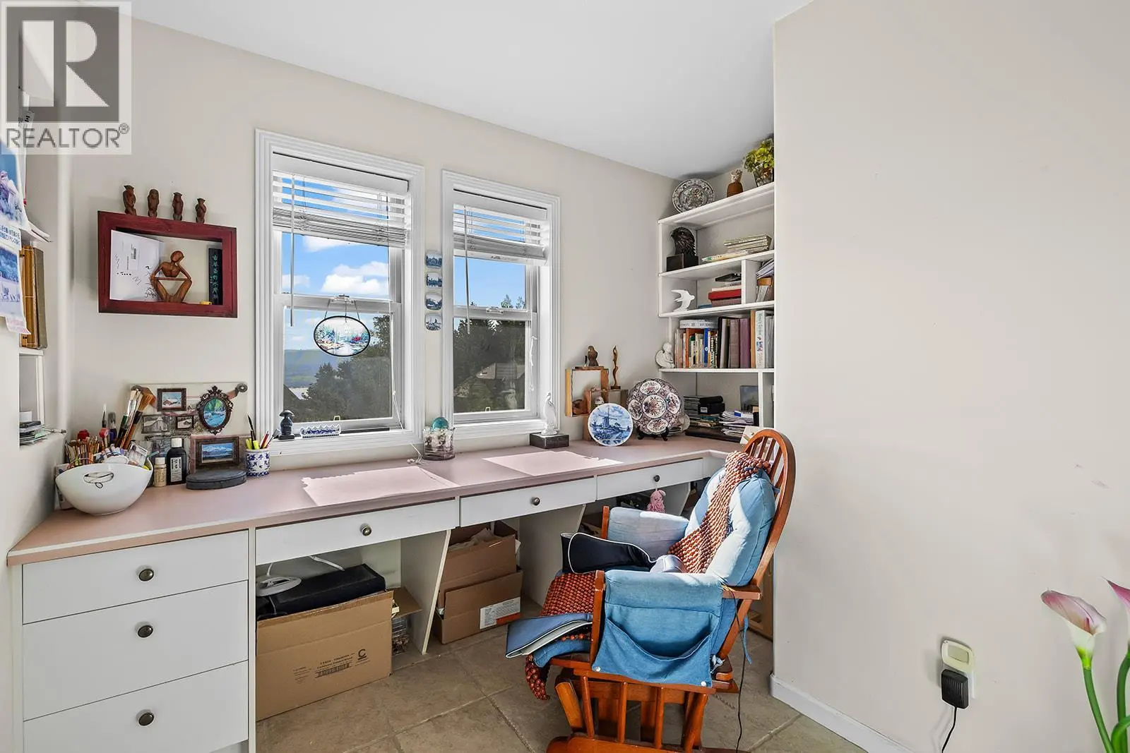 1282 Lakeview Cove Place. West Kelowna, British Columbia