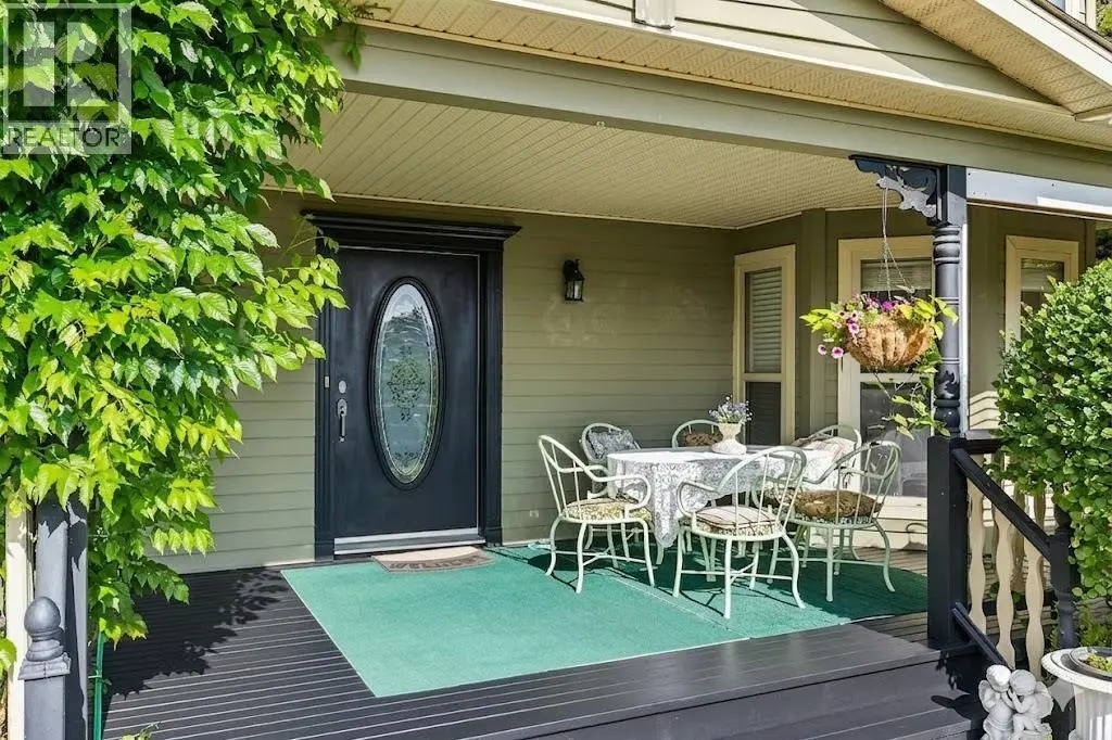 1282 Lakeview Cove Place. West Kelowna, British Columbia