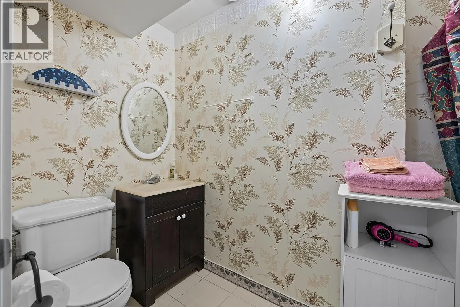 1282 Lakeview Cove Place. West Kelowna, British Columbia