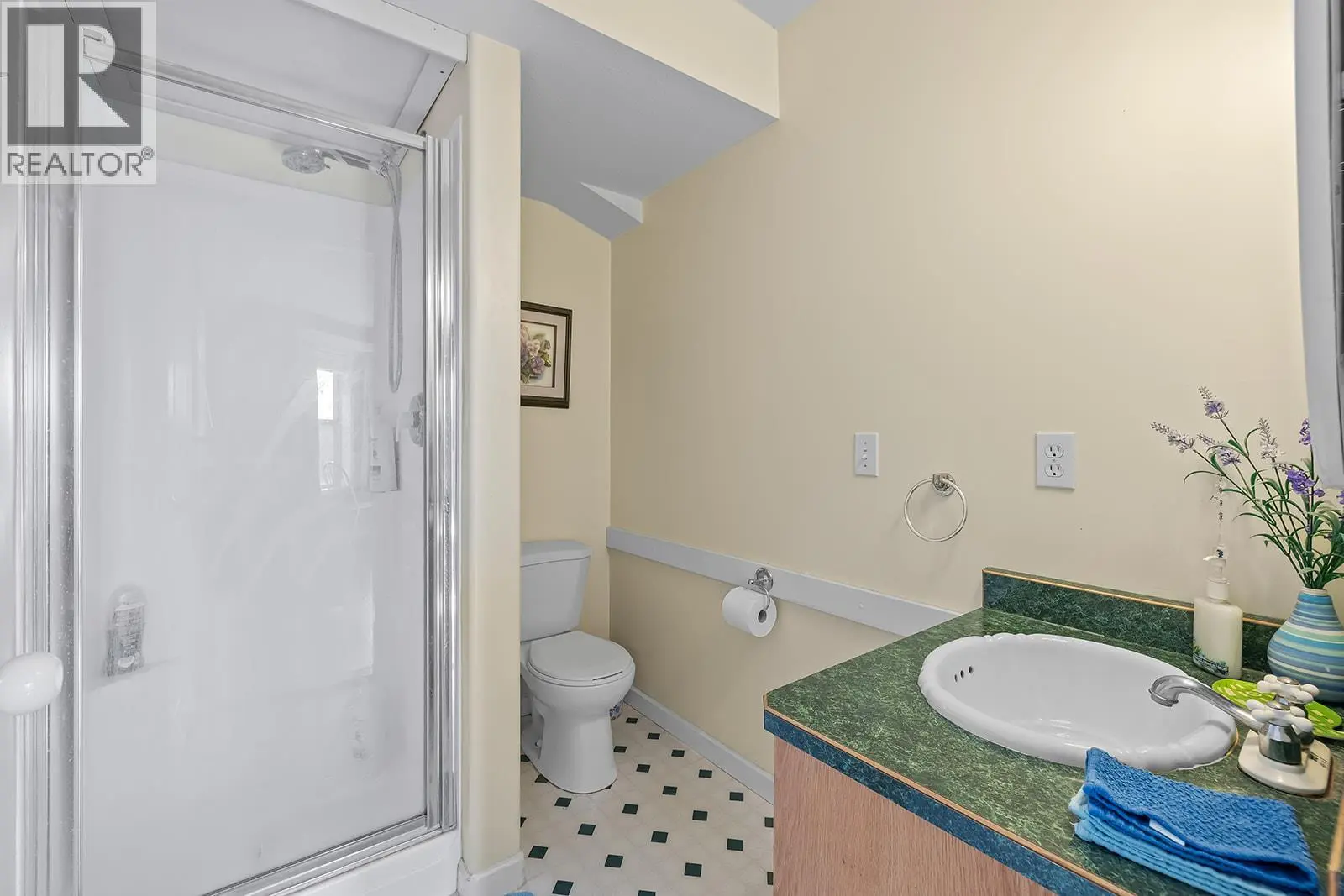 1282 Lakeview Cove Place. West Kelowna, British Columbia