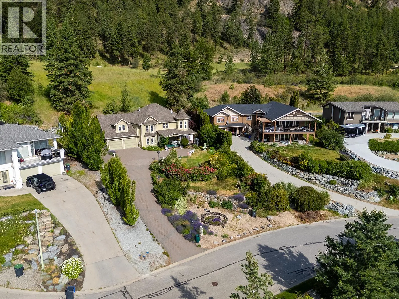 1282 Lakeview Cove Place. West Kelowna, British Columbia