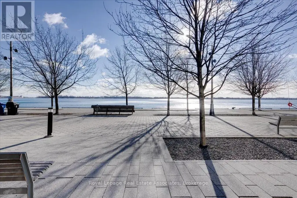 323 - 29 Queens Quay E, Toronto (Waterfront Communities)