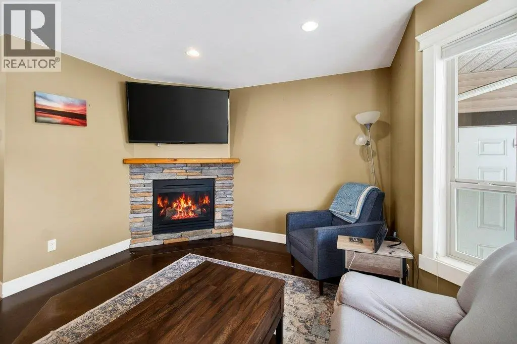 660 20 Street Ne Unit# 1. Salmon Arm, British Columbia