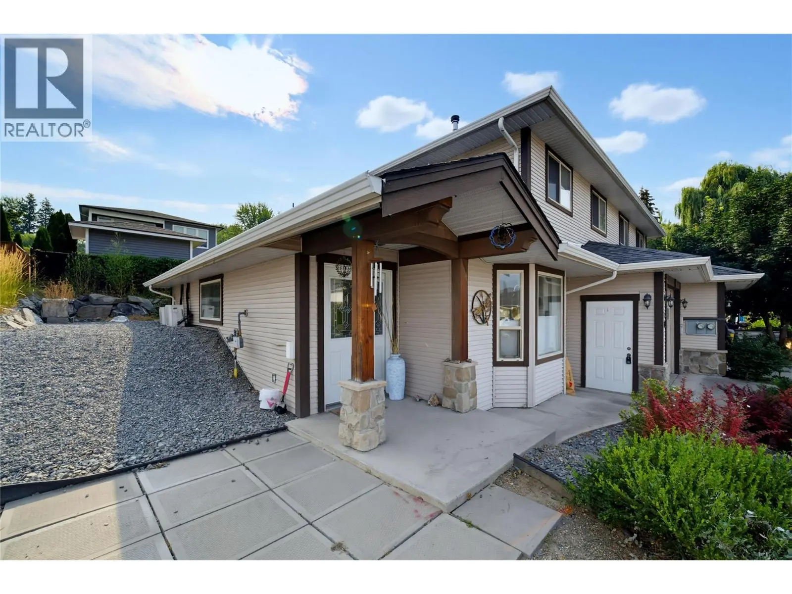660 20 Street Ne Unit# 1. Salmon Arm, British Columbia