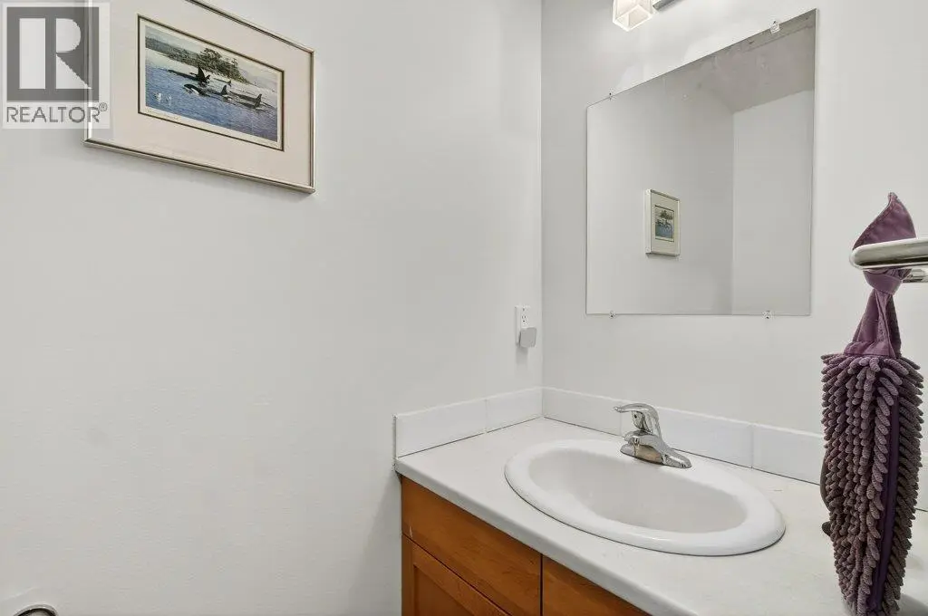 660 20 Street Ne Unit# 1. Salmon Arm, British Columbia