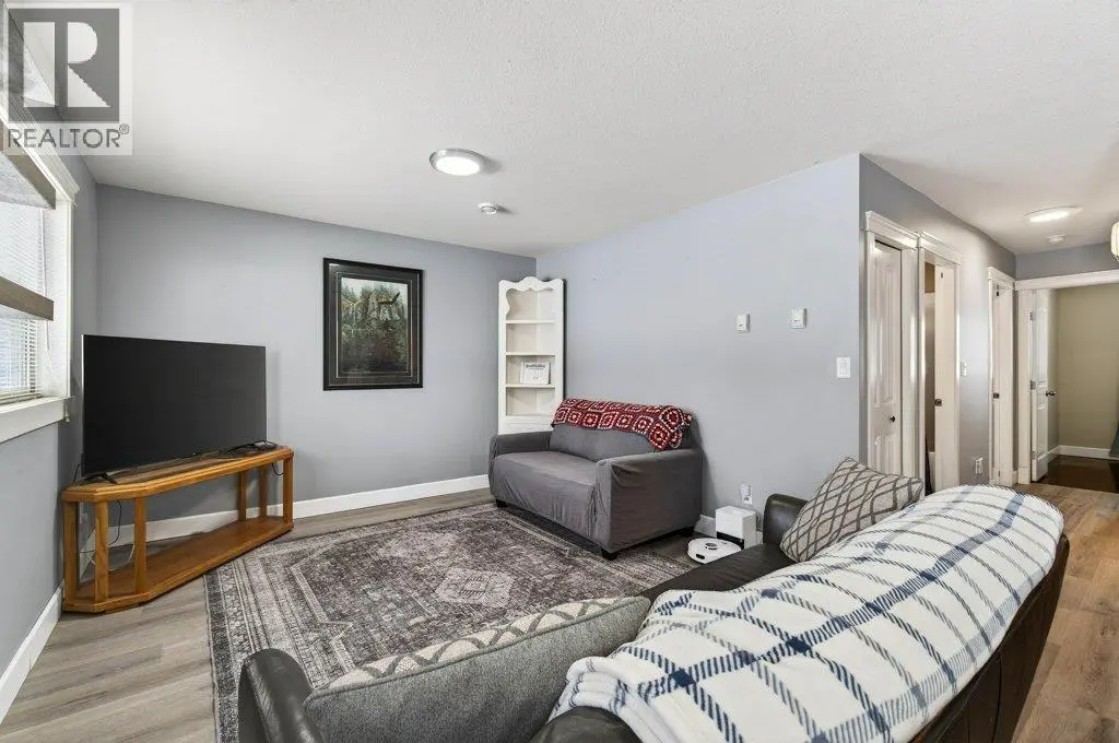 660 20 Street Ne Unit# 1. Salmon Arm, British Columbia