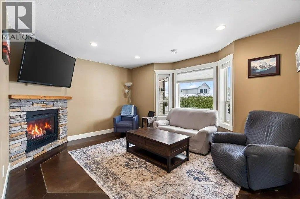 660 20 Street Ne Unit# 1. Salmon Arm, British Columbia