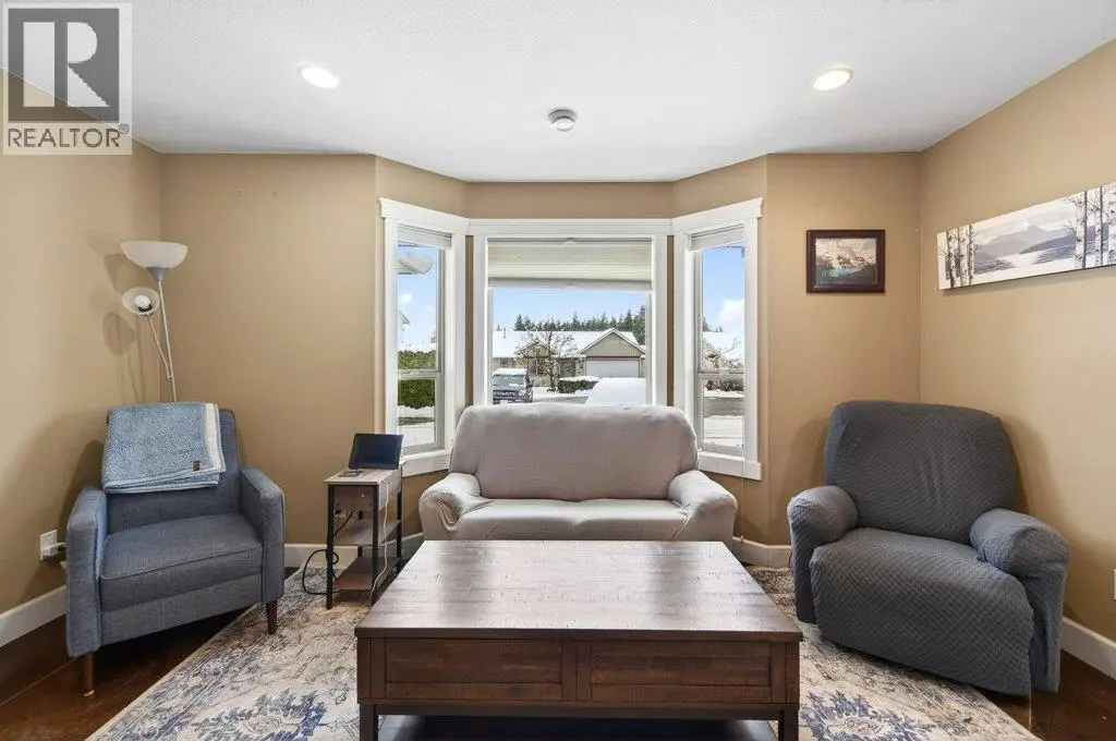 660 20 Street Ne Unit# 1. Salmon Arm, British Columbia