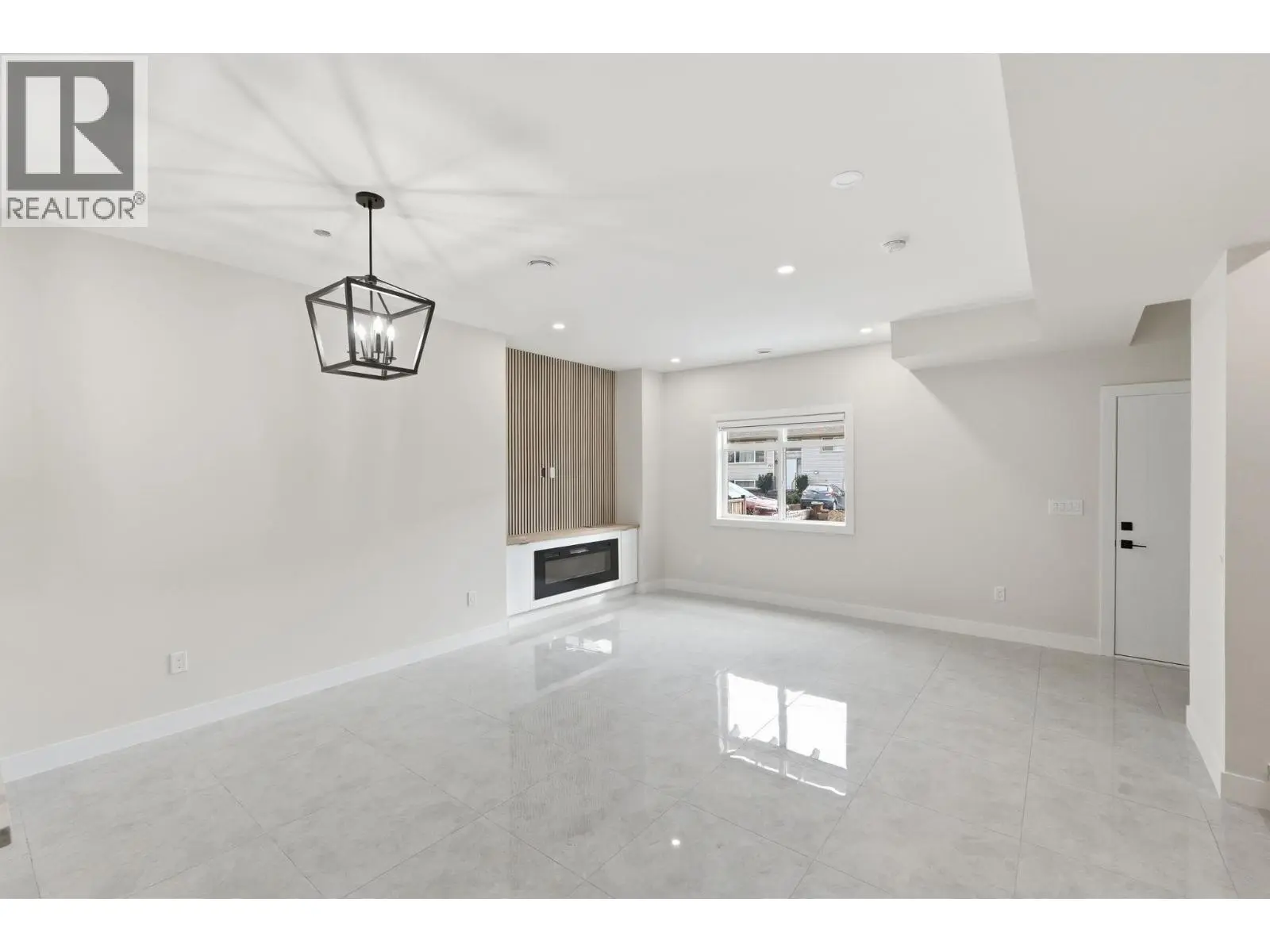 722 Coopland Crescent Unit# 4. Kelowna, British Columbia