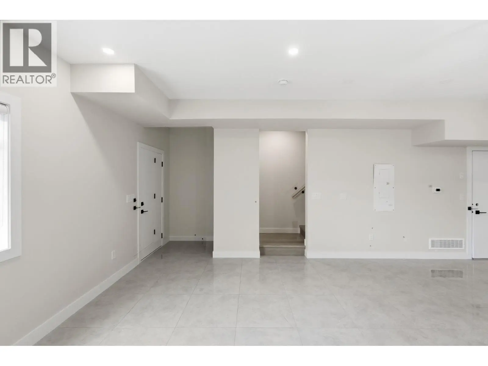 722 Coopland Crescent Unit# 4. Kelowna, British Columbia