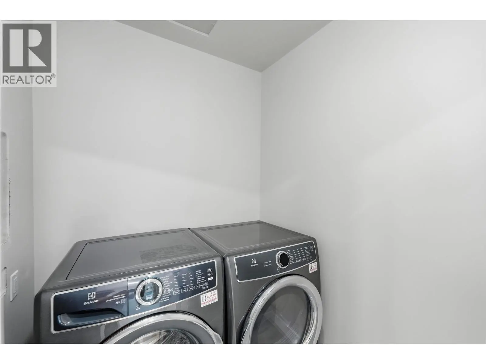 722 Coopland Crescent Unit# 4. Kelowna, British Columbia