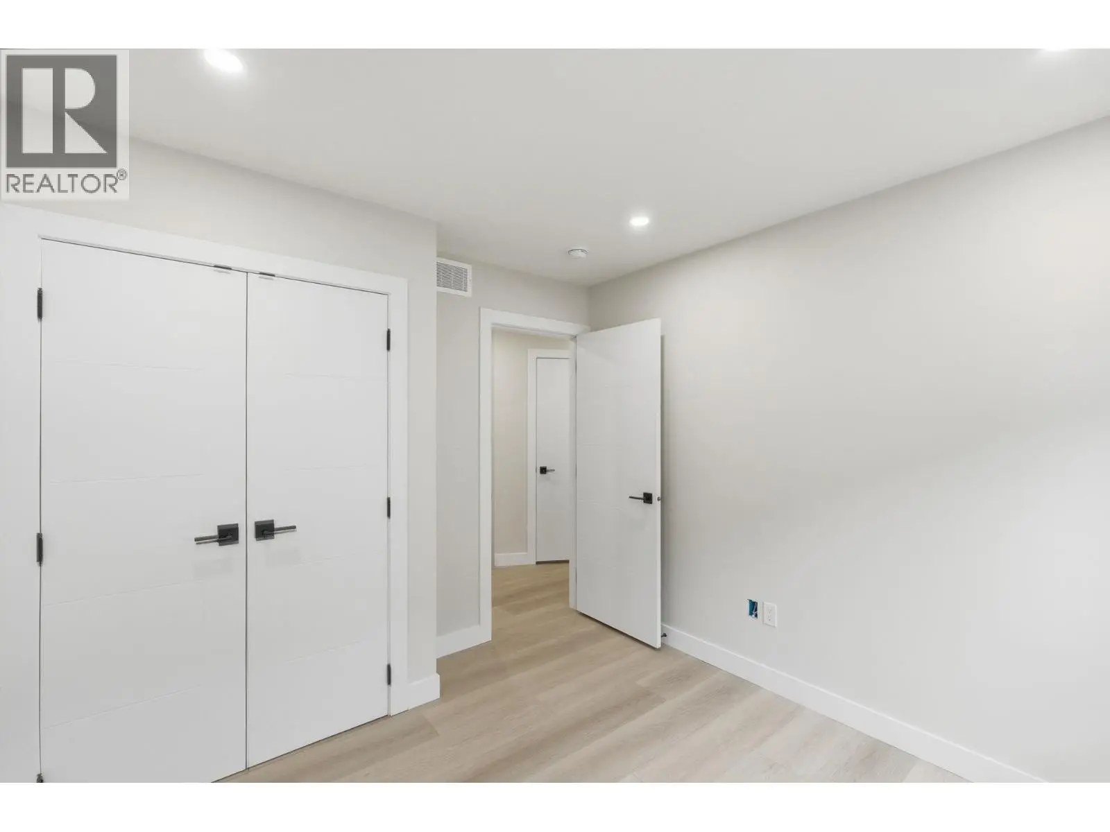 722 Coopland Crescent Unit# 4. Kelowna, British Columbia