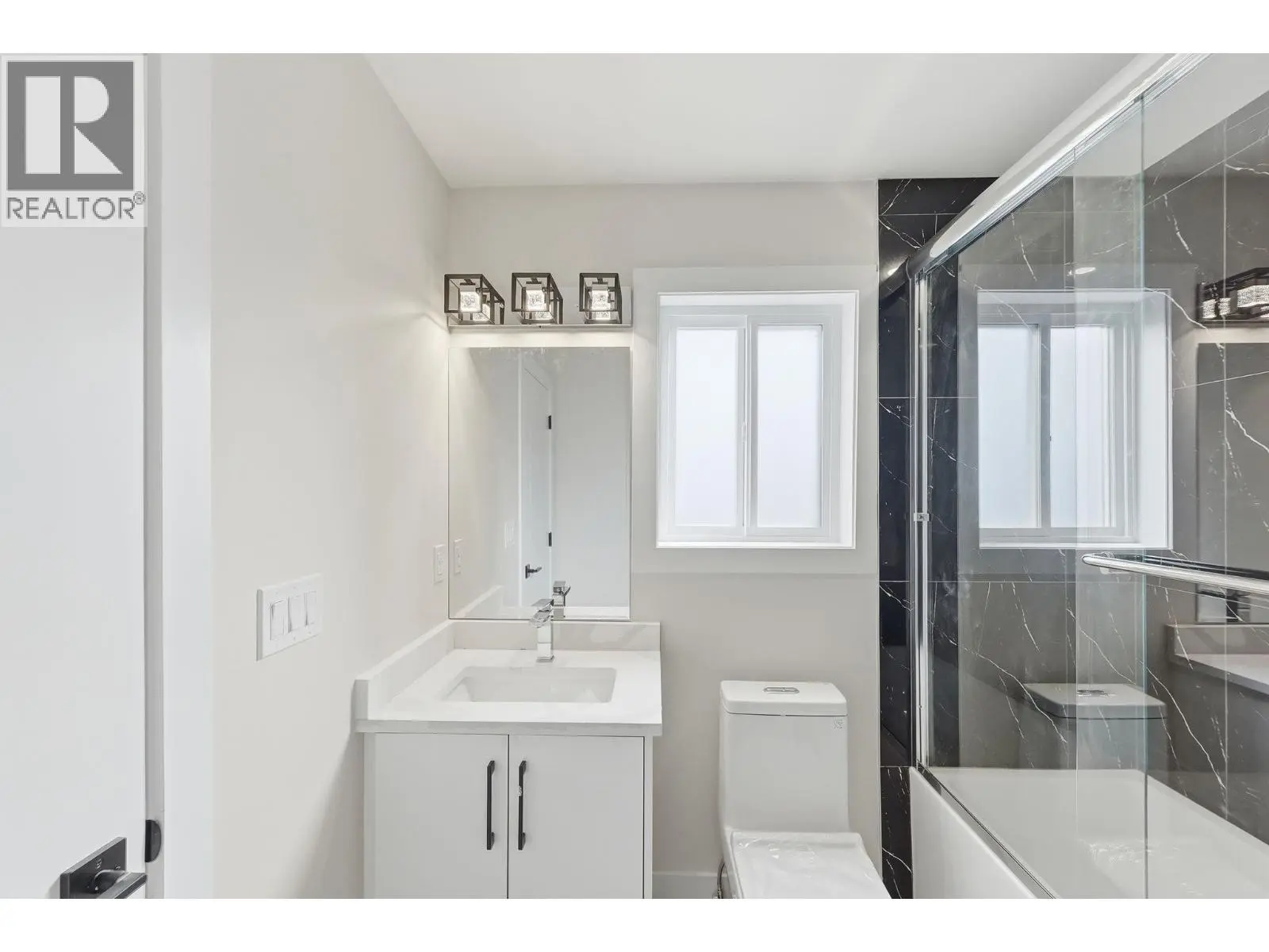 722 Coopland Crescent Unit# 4. Kelowna, British Columbia