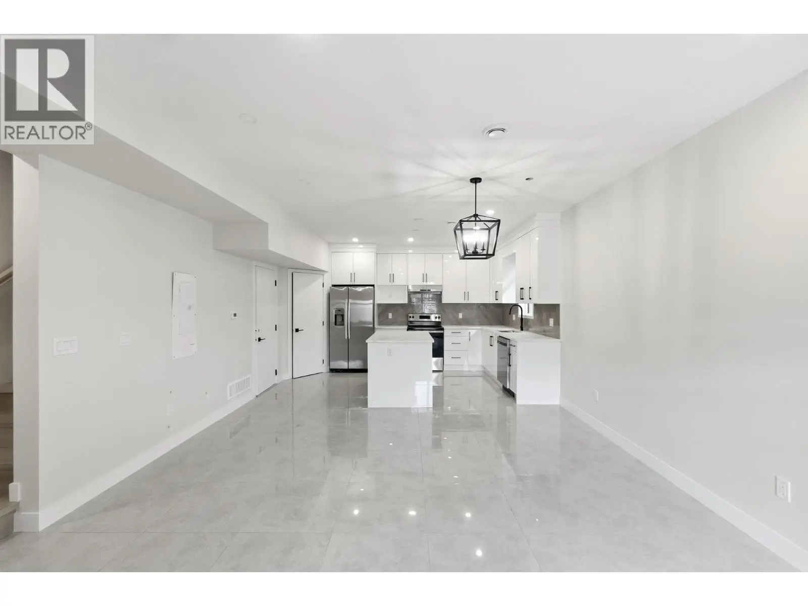 722 Coopland Crescent Unit# 4. Kelowna, British Columbia