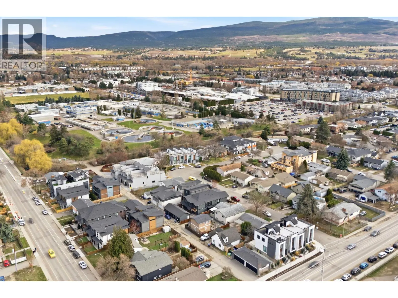 722 Coopland Crescent Unit# 4. Kelowna, British Columbia