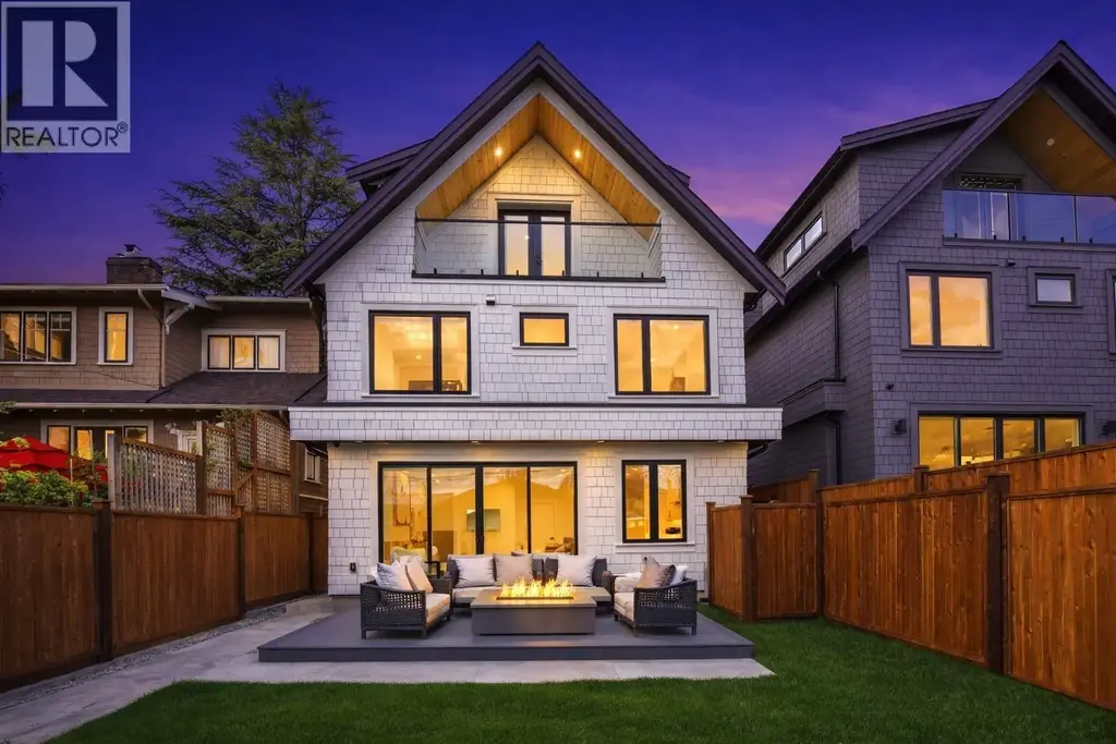 2 2138 W 48th Avenue, Vancouver