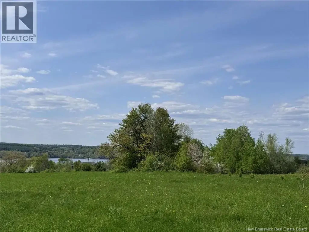Lot Bridge Drive, Cambridge-Narrows
