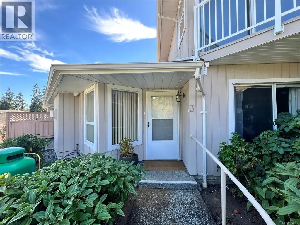 3 130 Corbett Rd, Salt Spring