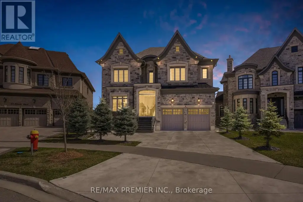 19 Petrolia Court, Richmond Hill (South Richvale)