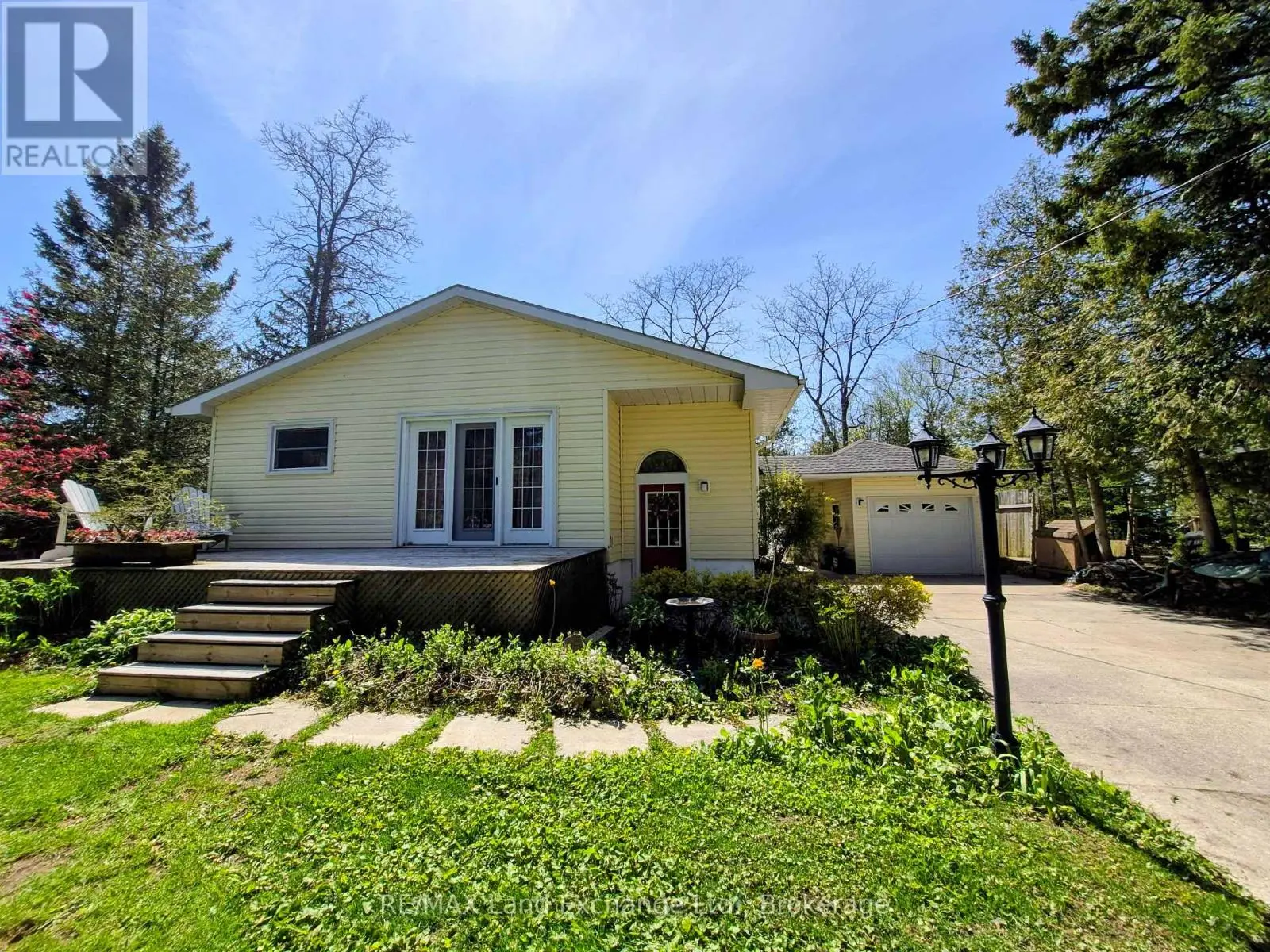213 Huron Road, Huron-Kinloss