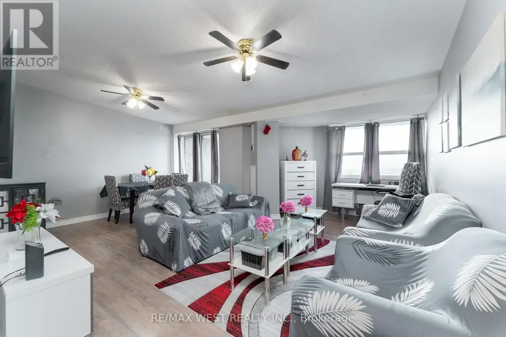612 - 4062 Lawrence Avenue E, Toronto (West Hill)