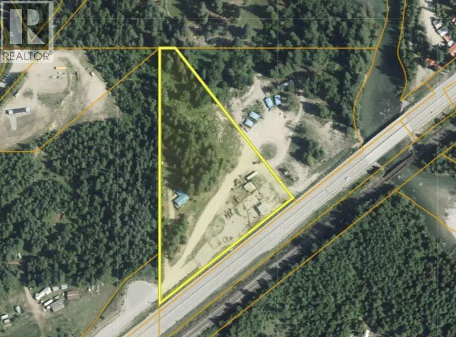 5487 Prosh Frontage Road. Malakwa, British Columbia