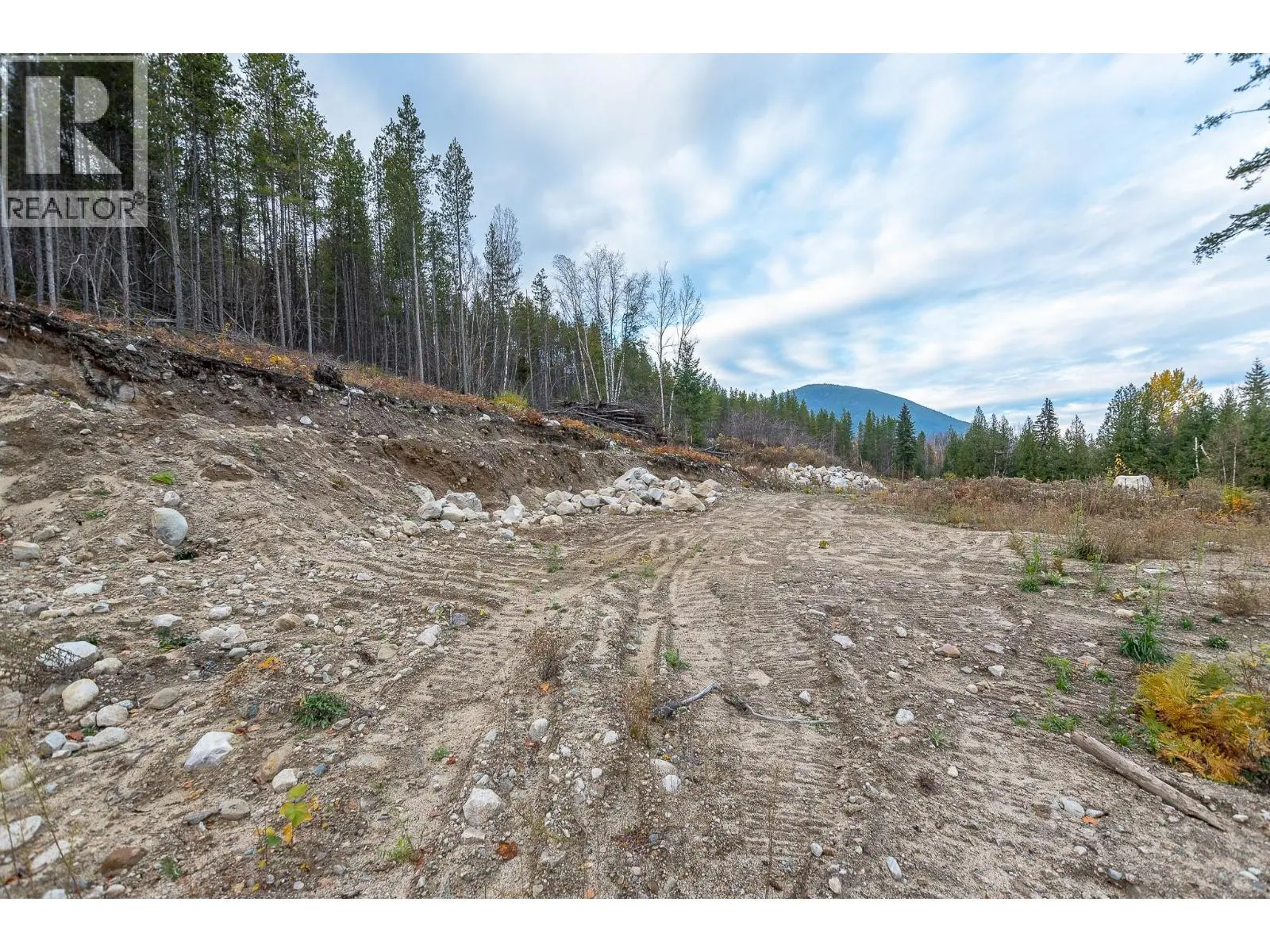 6425 1 Avenue Nw Lot# 1. Salmon Arm, British Columbia