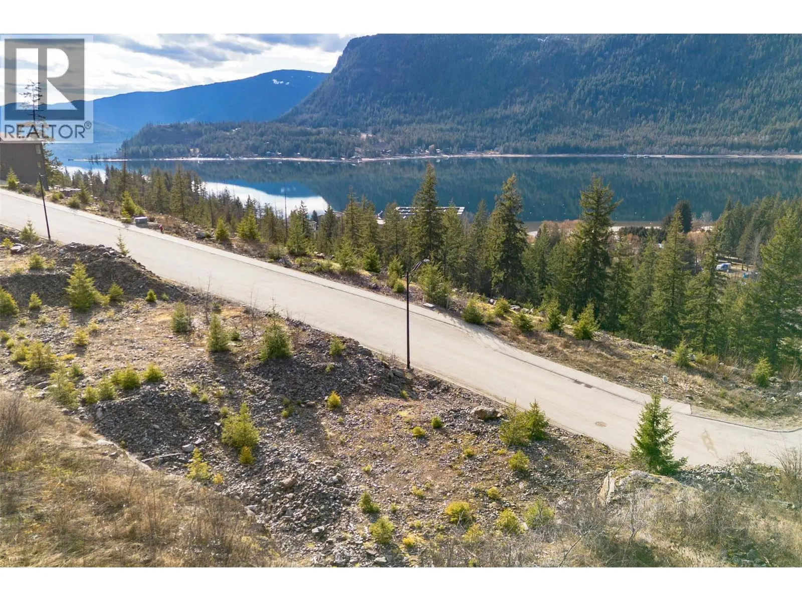 283 Bayview Drive. Sicamous, British Columbia