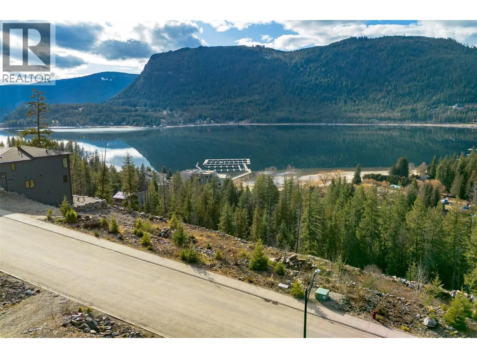 283 Bayview Drive. Sicamous, British Columbia