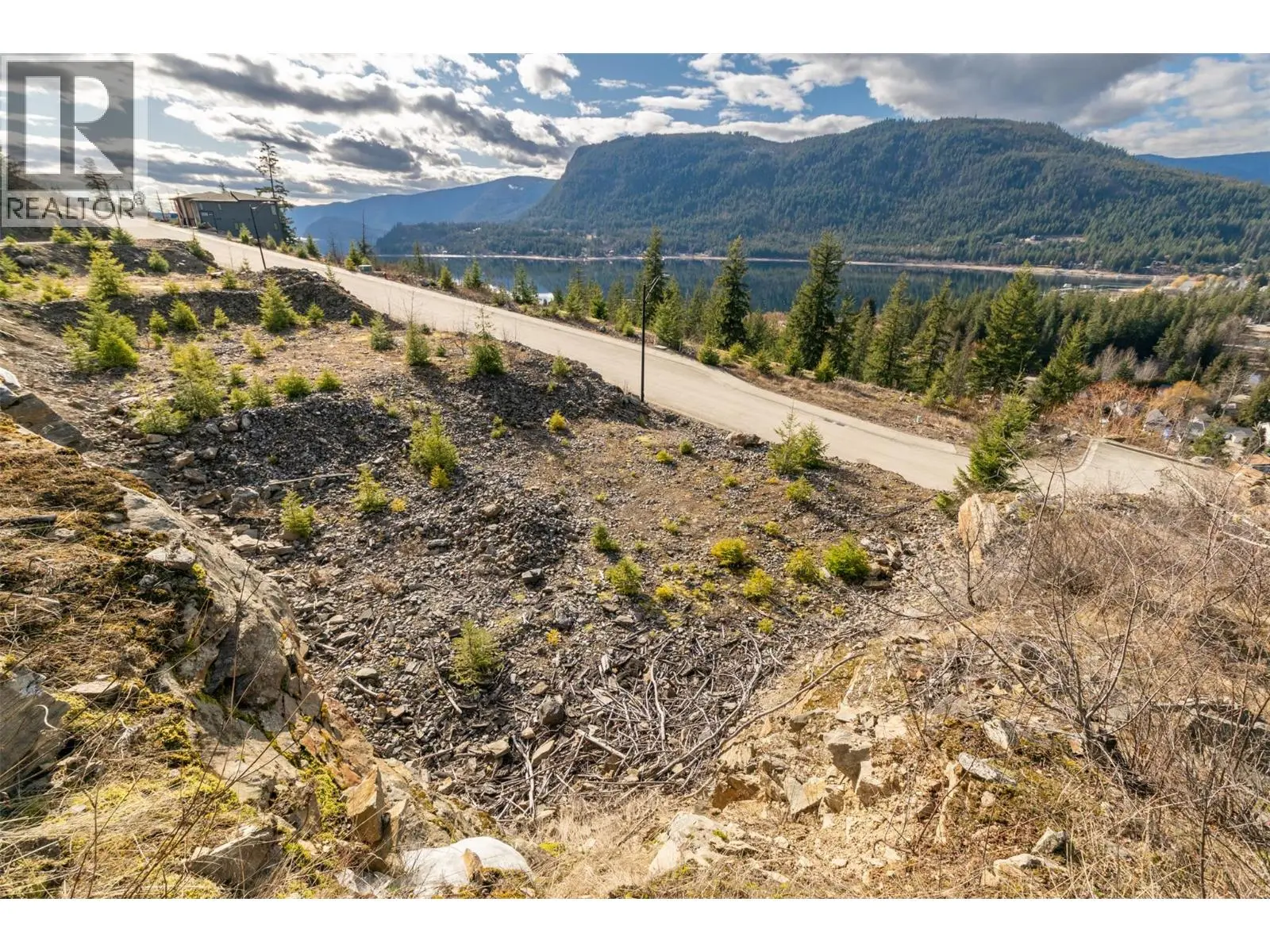 283 Bayview Drive. Sicamous, British Columbia