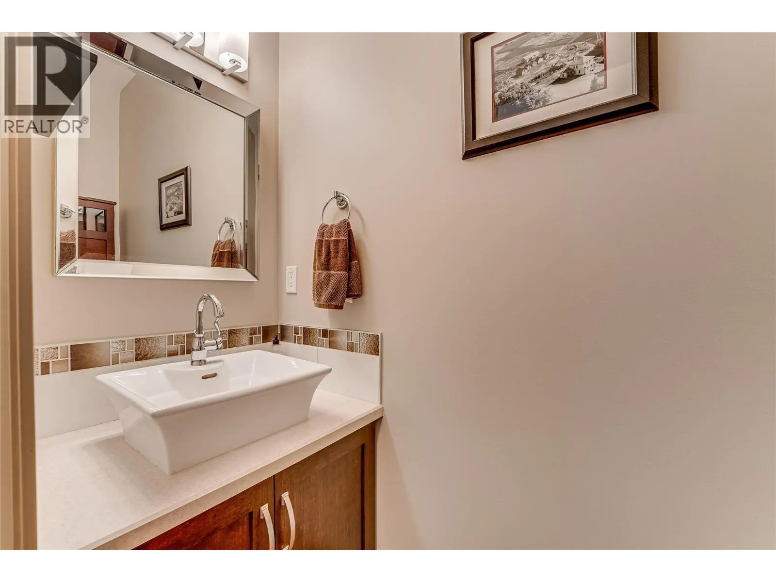 270 Grouse Avenue. Vernon, British Columbia
