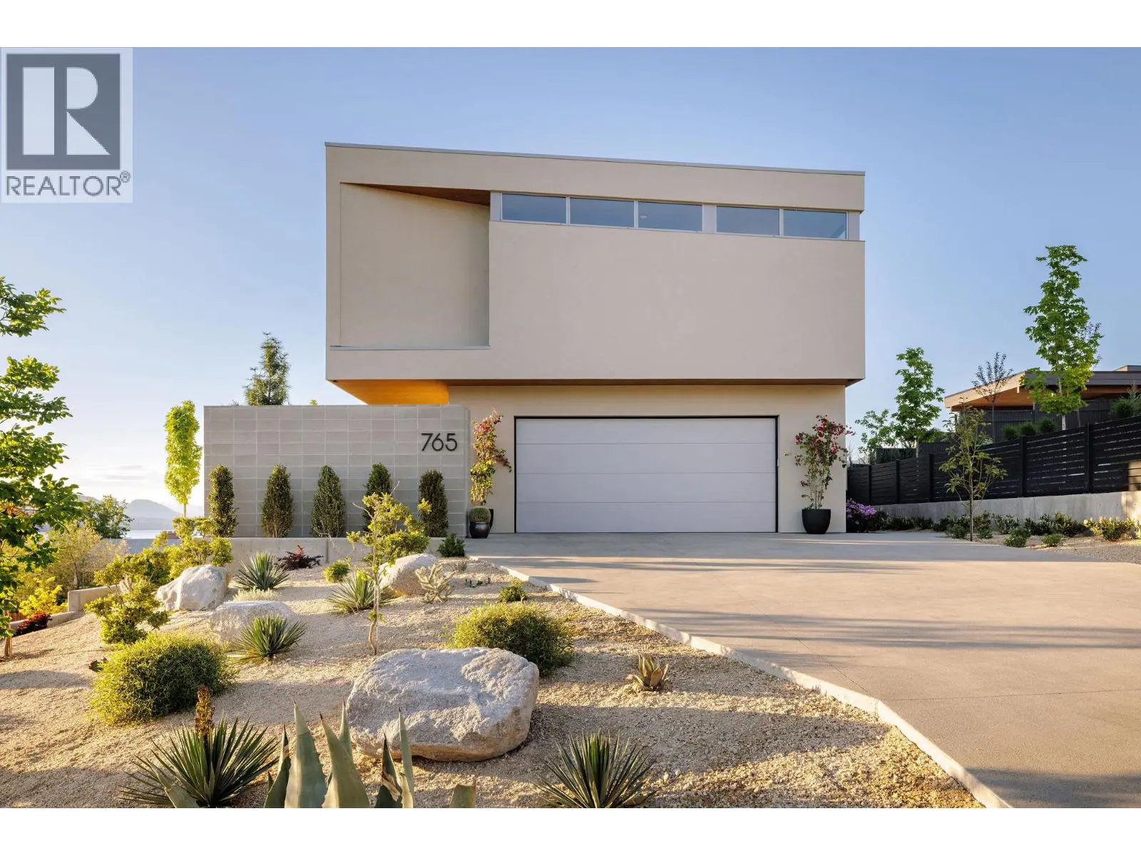 Photo of Listing #10375925