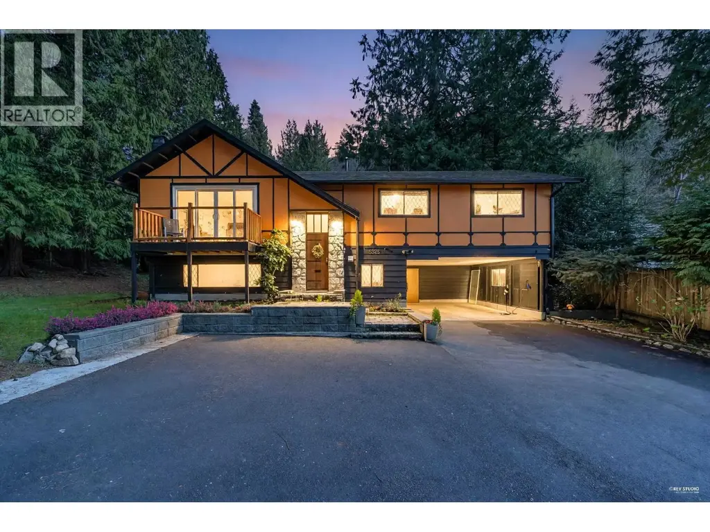 5325 Marine Drive, West Vancouver
