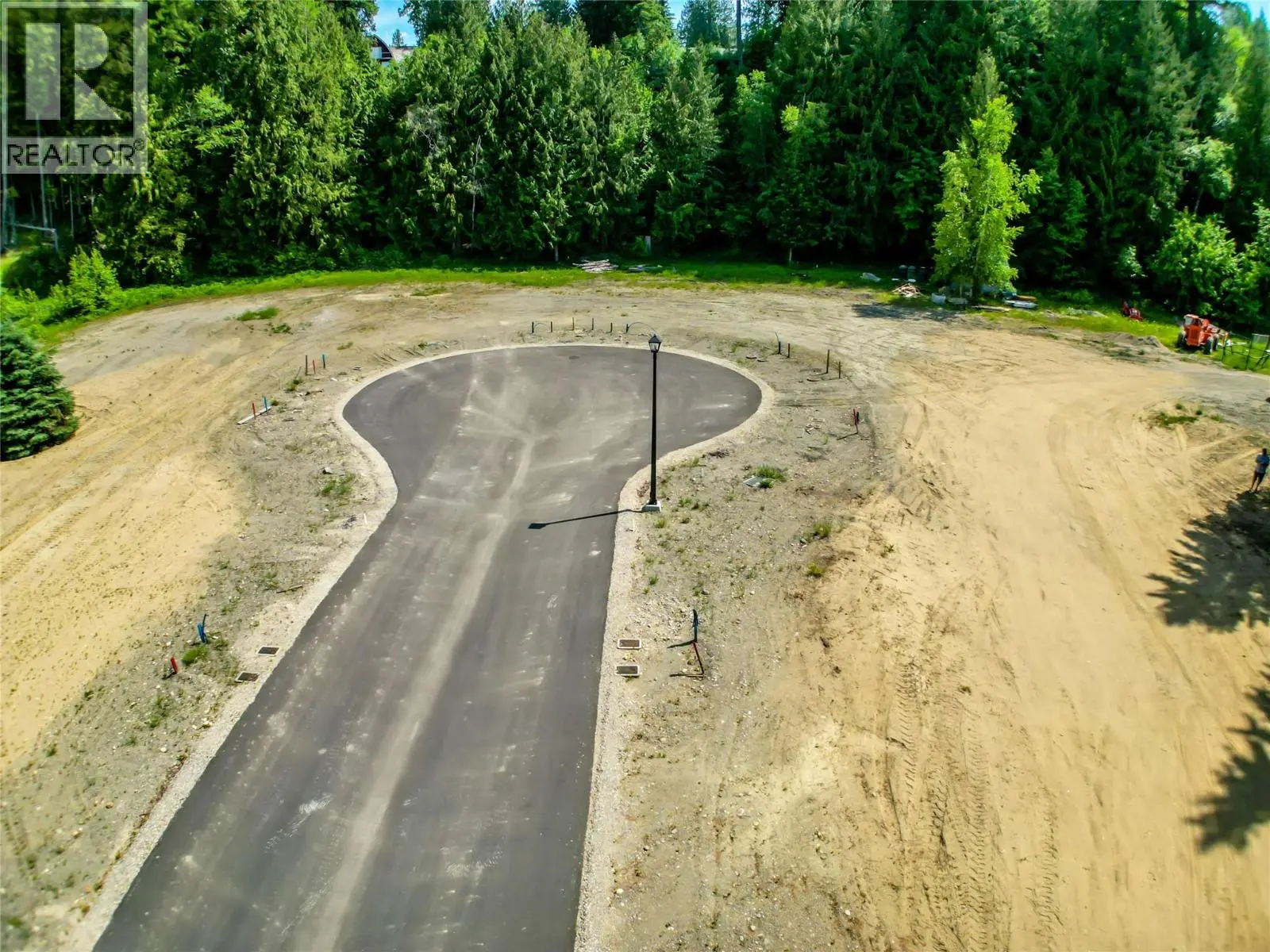 2-1445 Illecillewaet Road Lot# Sl 1. Revelstoke, British Columbia