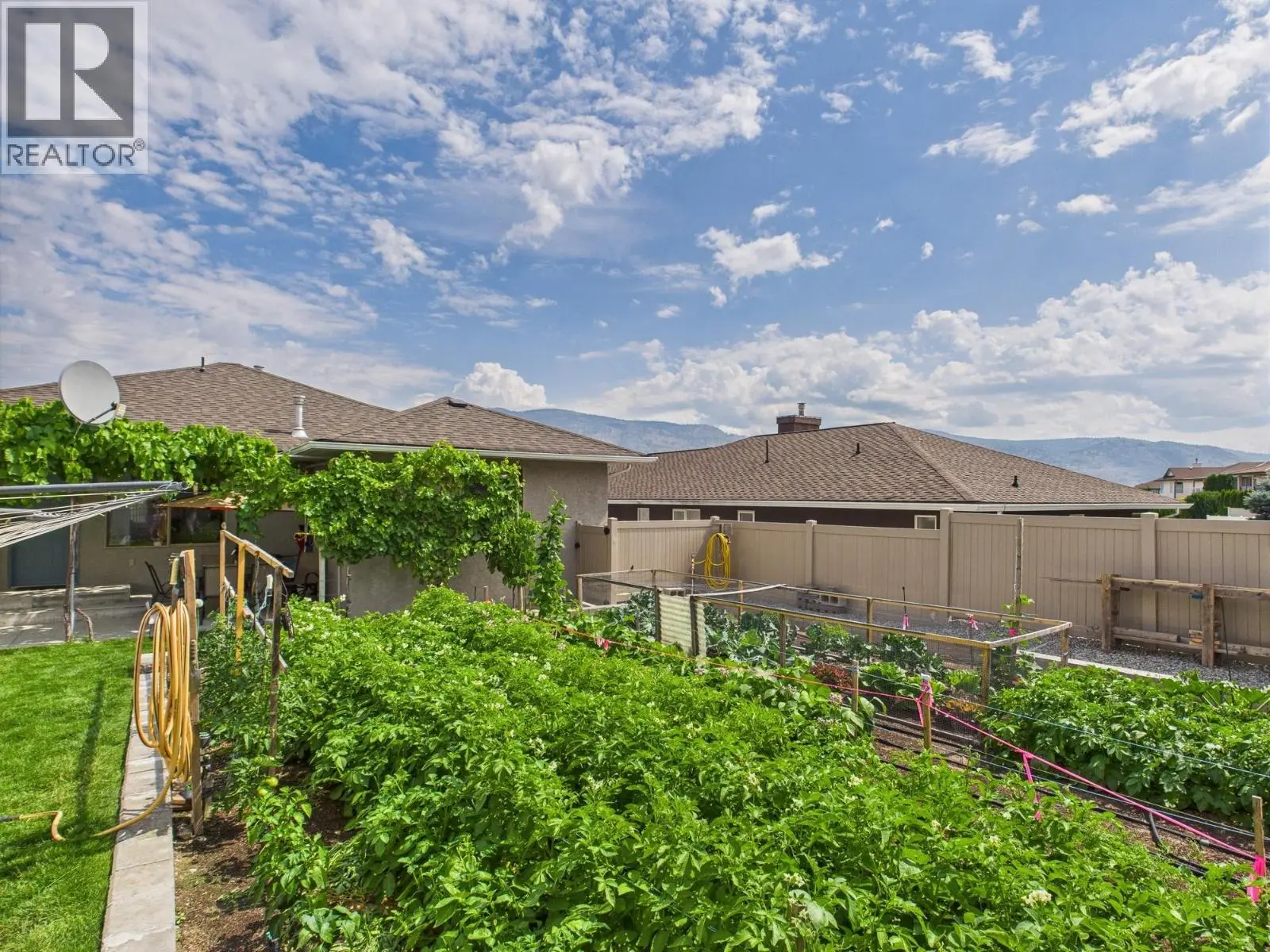 12102 Golf Course Drive. Osoyoos, British Columbia