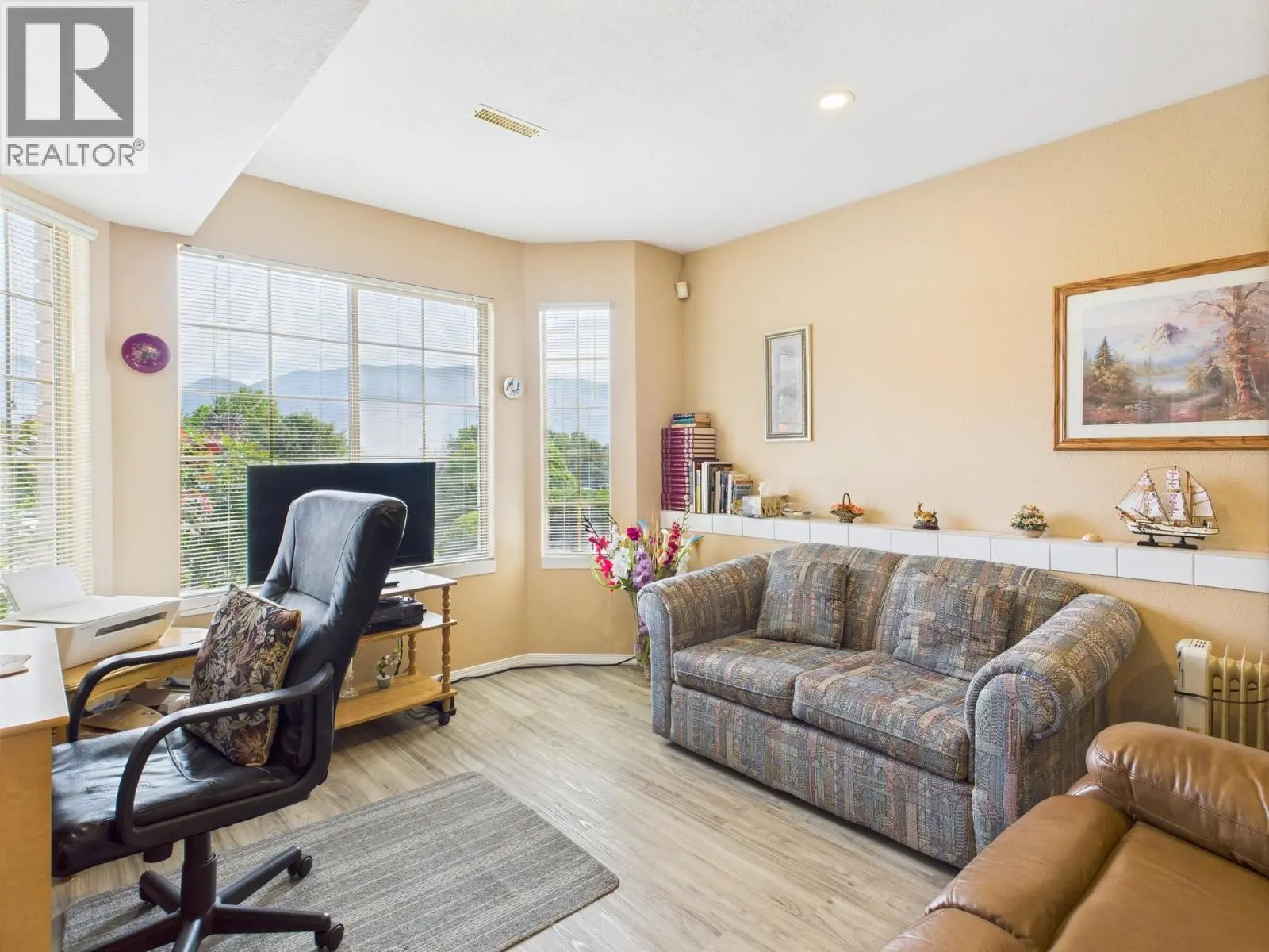 12102 Golf Course Drive. Osoyoos, British Columbia
