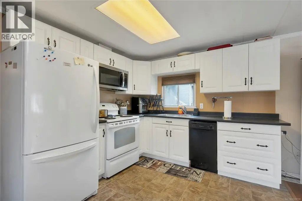 81 951 Homewood Rd, Campbell River