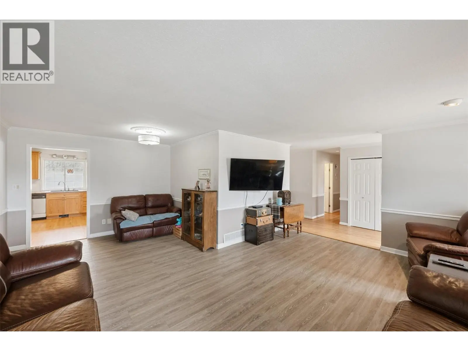 351 Jones Way Road. Oliver, British Columbia