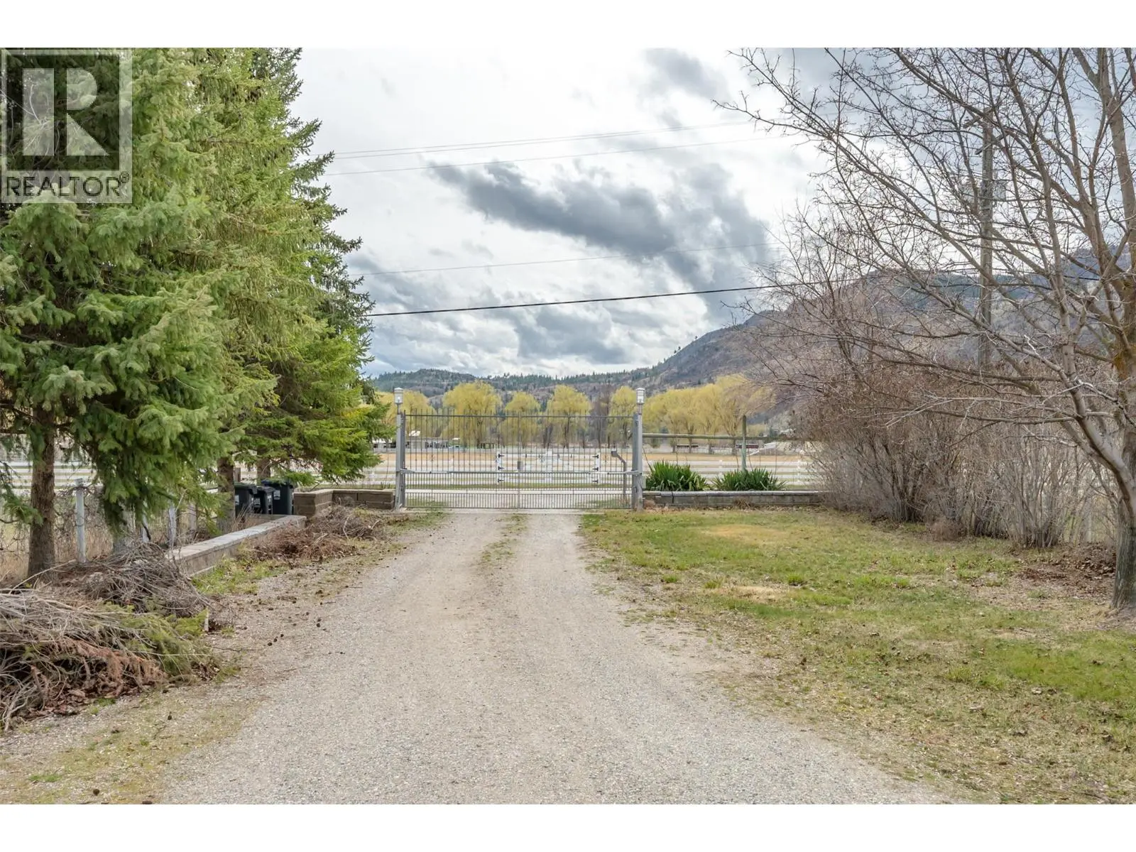 351 Jones Way Road. Oliver, British Columbia