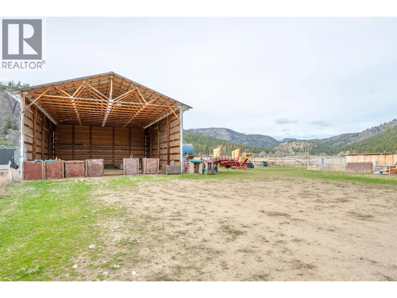 351 Jones Way Road. Oliver, British Columbia