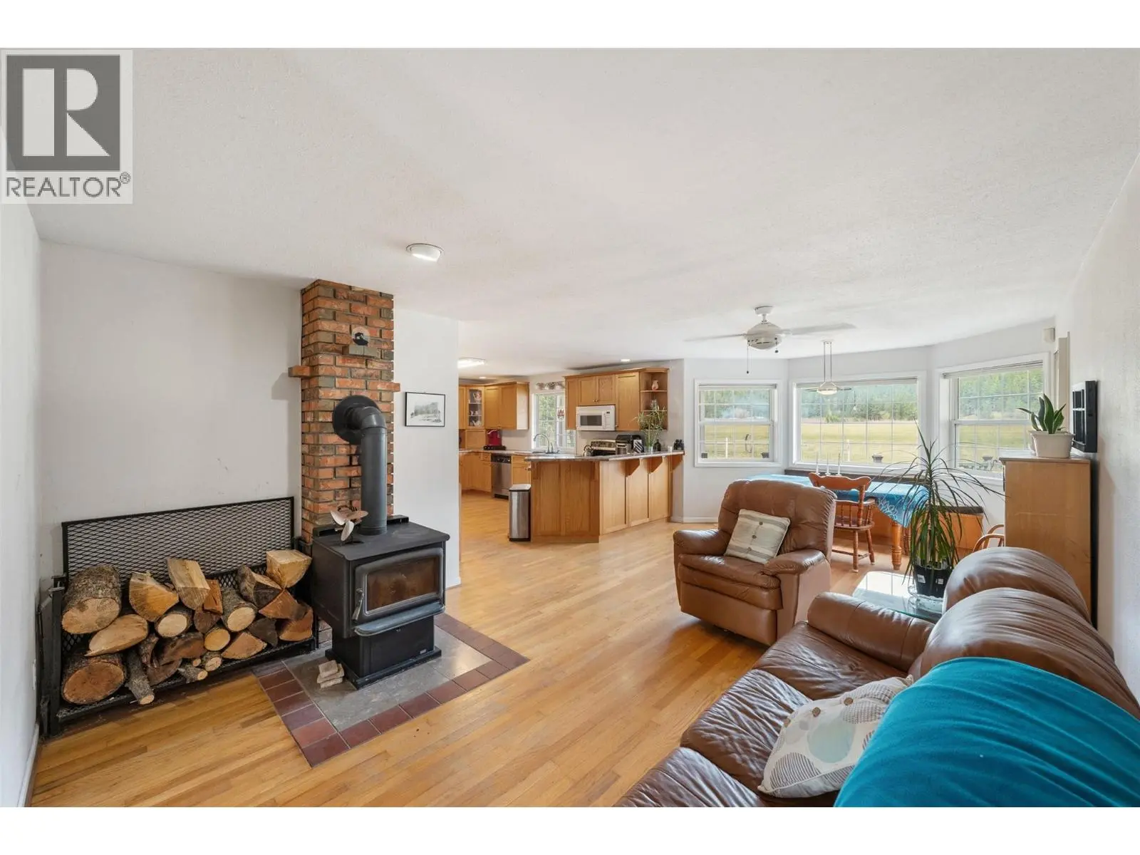 351 Jones Way Road. Oliver, British Columbia