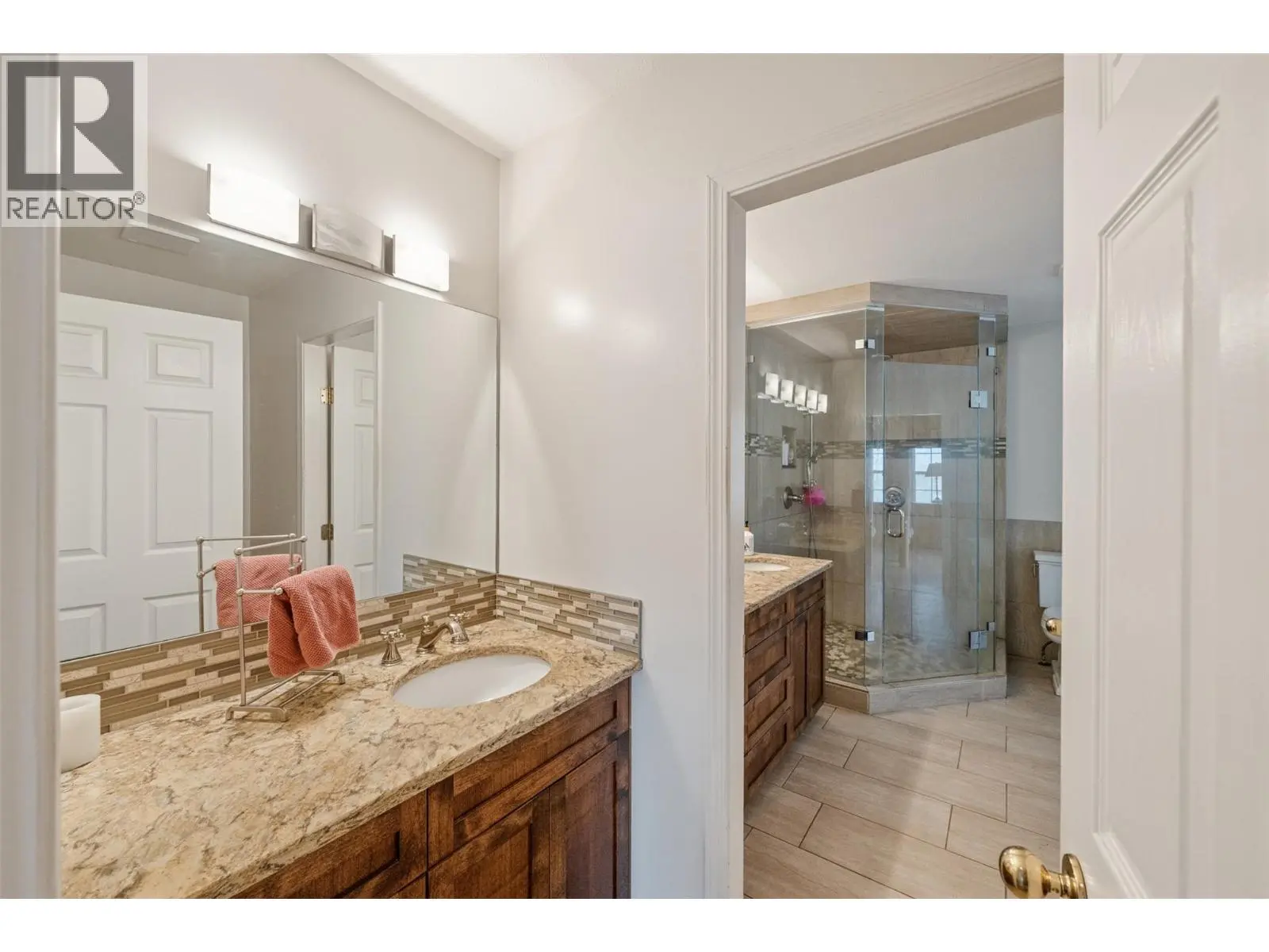 351 Jones Way Road. Oliver, British Columbia